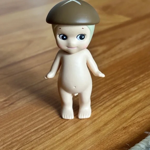 Sonny Angel Vegetable Series Shiitake Mushroom Secret - Picture 1 of 4